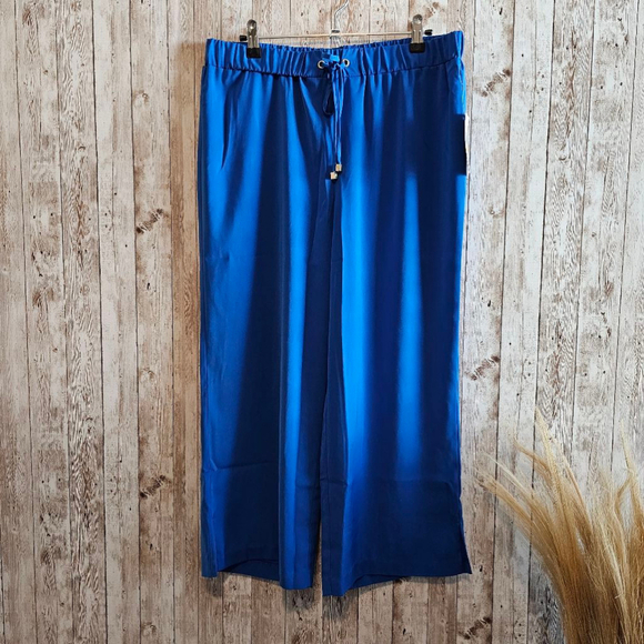 Michael Kors Pants - Women's Michael Kors Cropped Pants, Size M, Blue